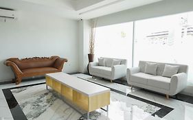 Toyo Hotel Purwokerto, Azana Hotels Collection